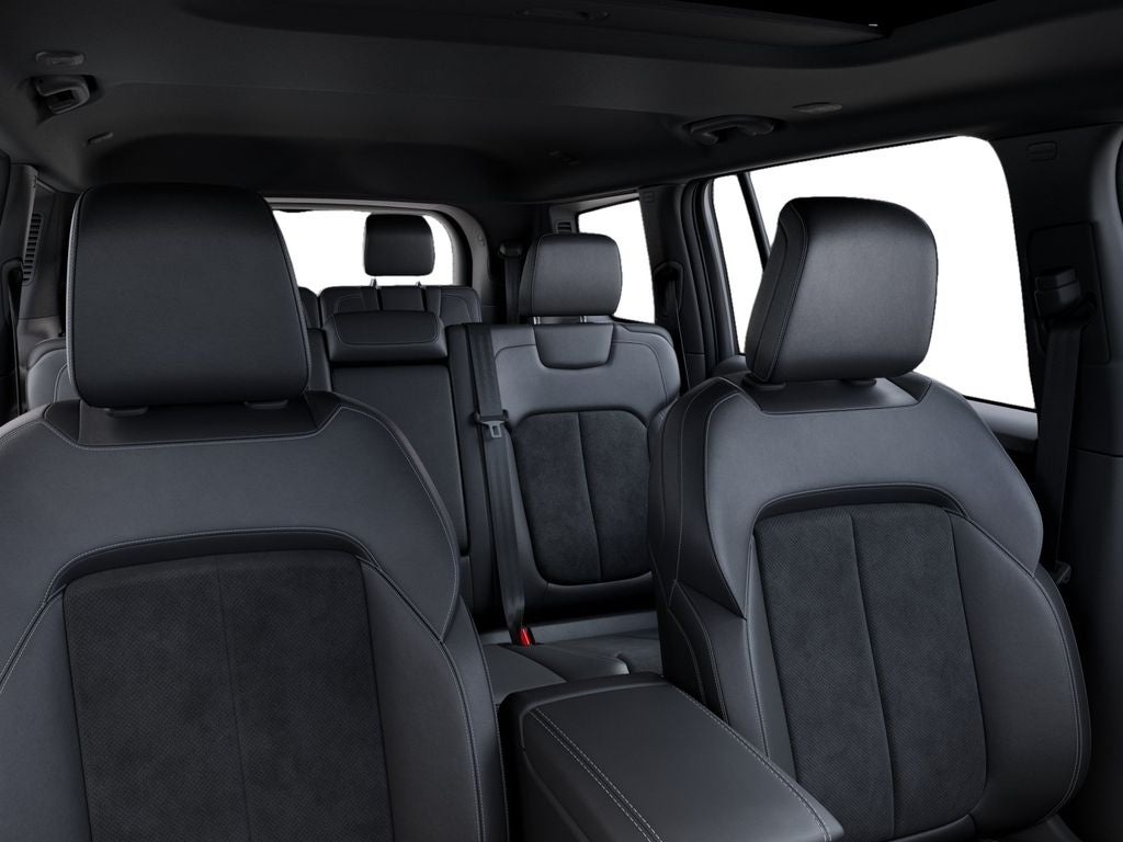 2026 Jeep Grand Cherokee L Laredo Altitude