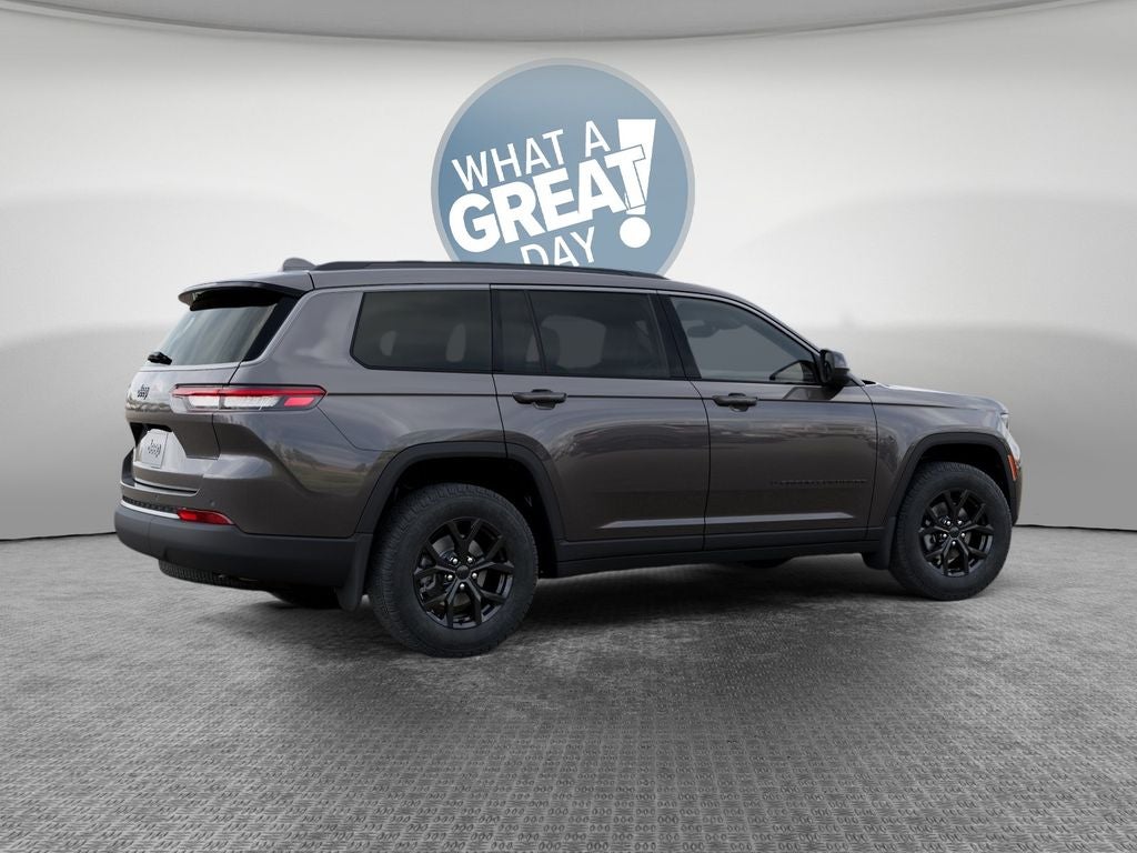 2026 Jeep Grand Cherokee L Laredo Altitude