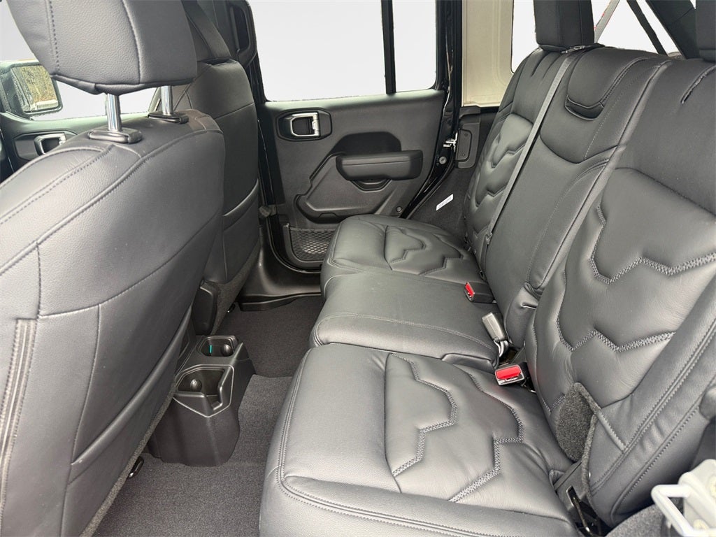 2026 Jeep Wrangler Willys BLACK WIDOW