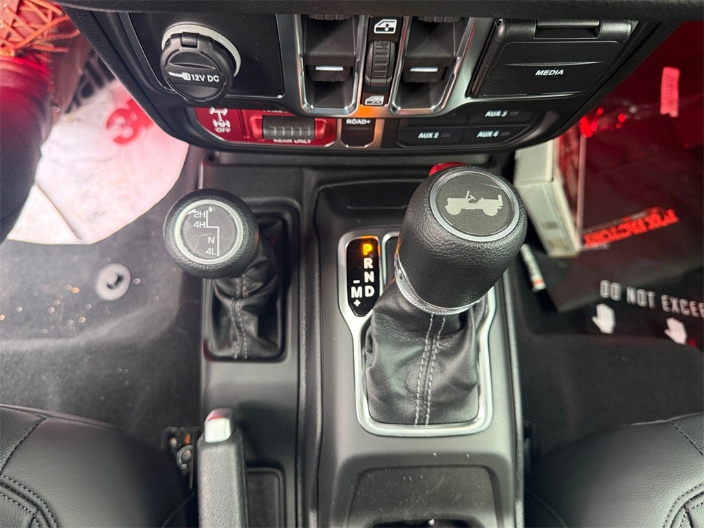 2026 Jeep Wrangler Willys BLACK WIDOW