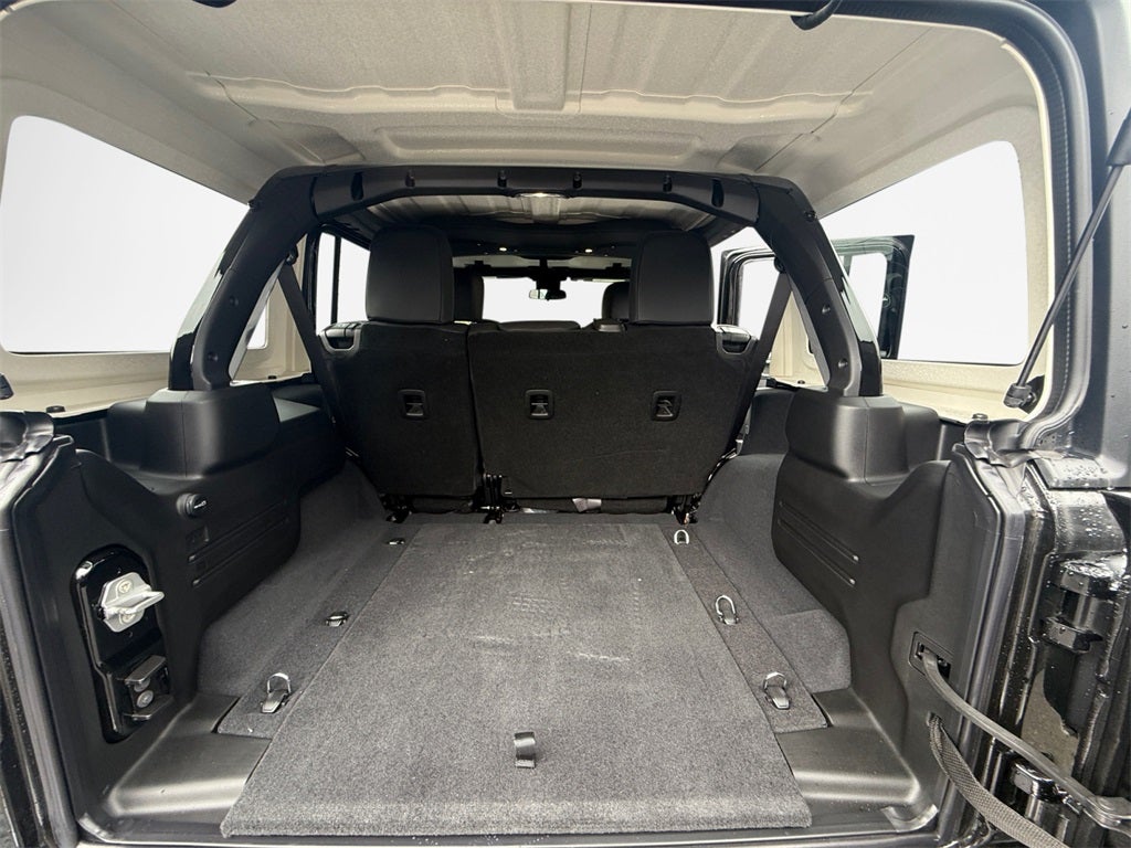 2026 Jeep Wrangler Willys BLACK WIDOW