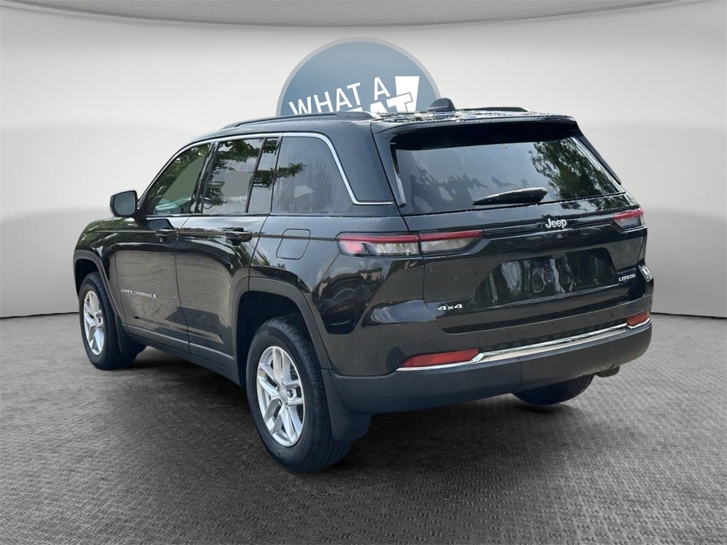 2025 Jeep Grand Cherokee Base