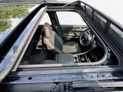 2025 Jeep Grand Cherokee Base