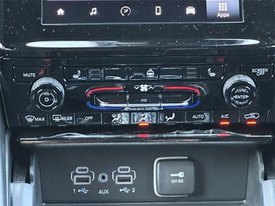 2025 Jeep Grand Cherokee Base