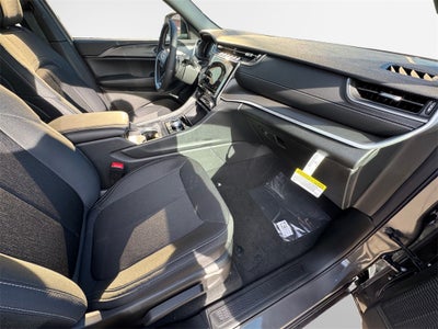 2025 Jeep Grand Cherokee Laredo X