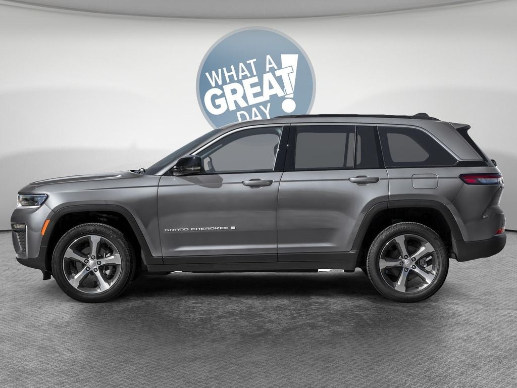2026 Jeep Grand Cherokee GRAND CHEROKEE LAREDO X 4X4