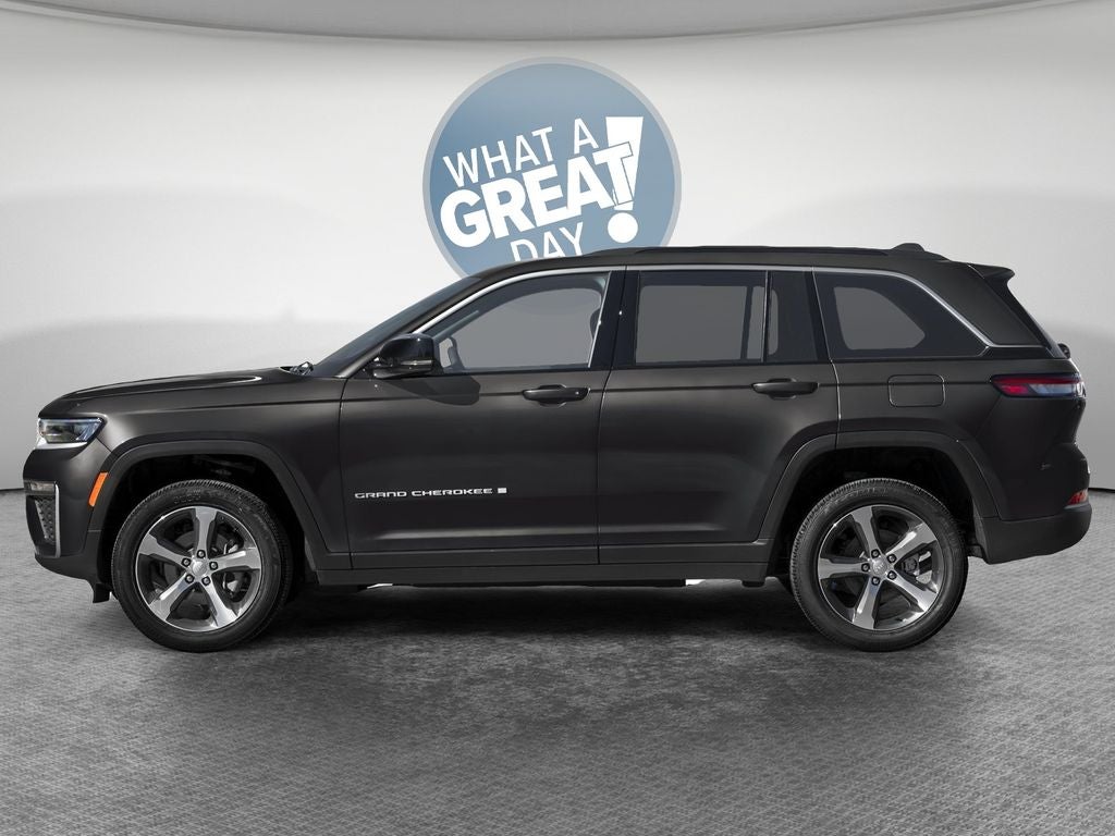 2026 Jeep Grand Cherokee Laredo