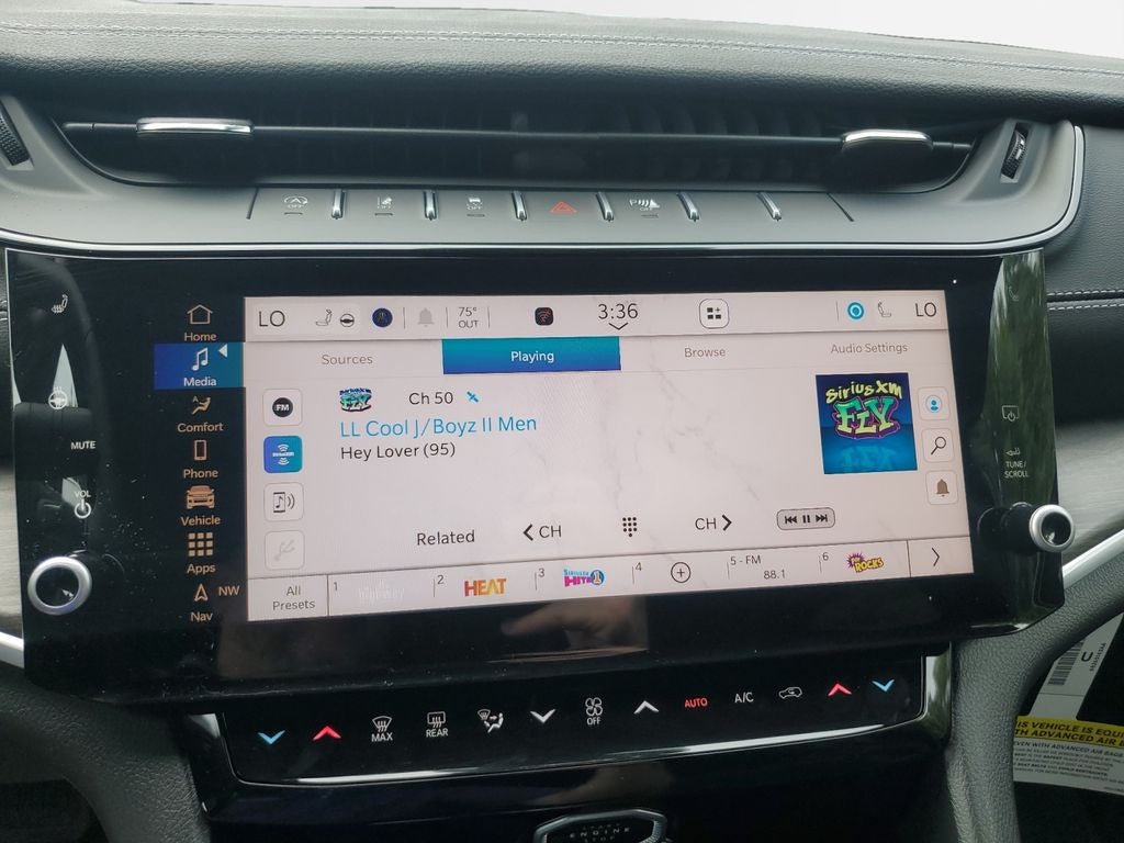 2026 Jeep Grand Cherokee GRAND CHEROKEE LAREDO ALTITUDE 4X4