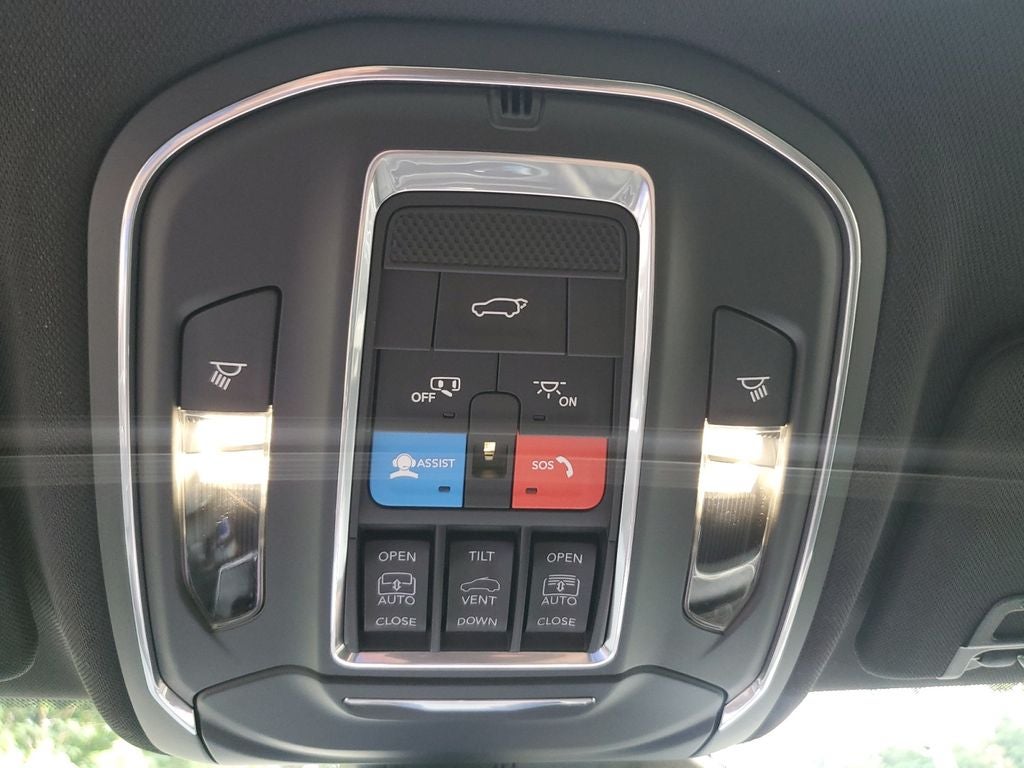 2026 Jeep Grand Cherokee Limited Reserve