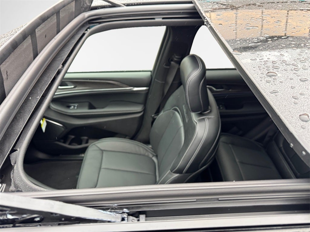 2025 Jeep Grand Cherokee Overland