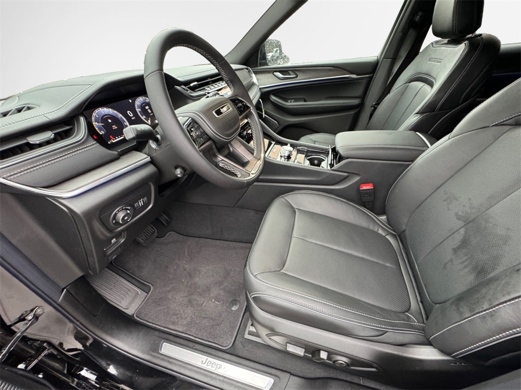 2025 Jeep Grand Cherokee Overland