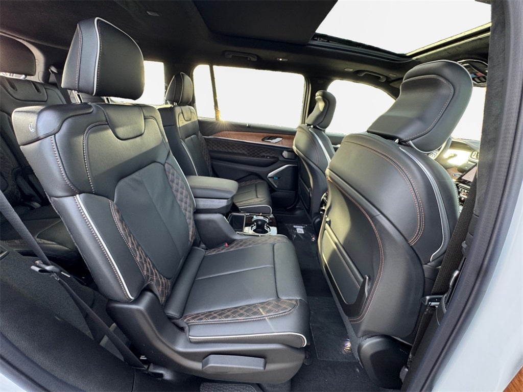 2025 Jeep Grand Cherokee L Summit