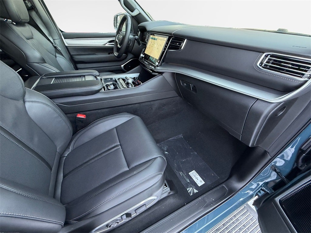 2026 Jeep Grand Wagoneer Base