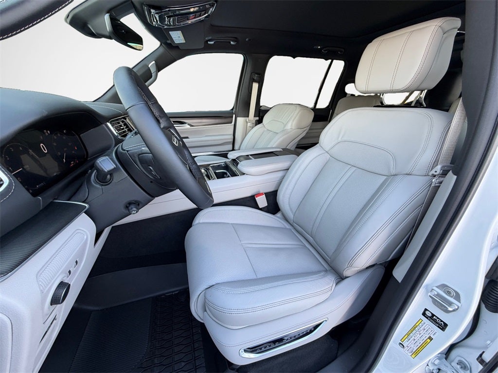 2026 Jeep Grand Wagoneer Base