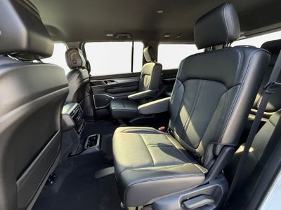 2026 Jeep Grand Wagoneer Base