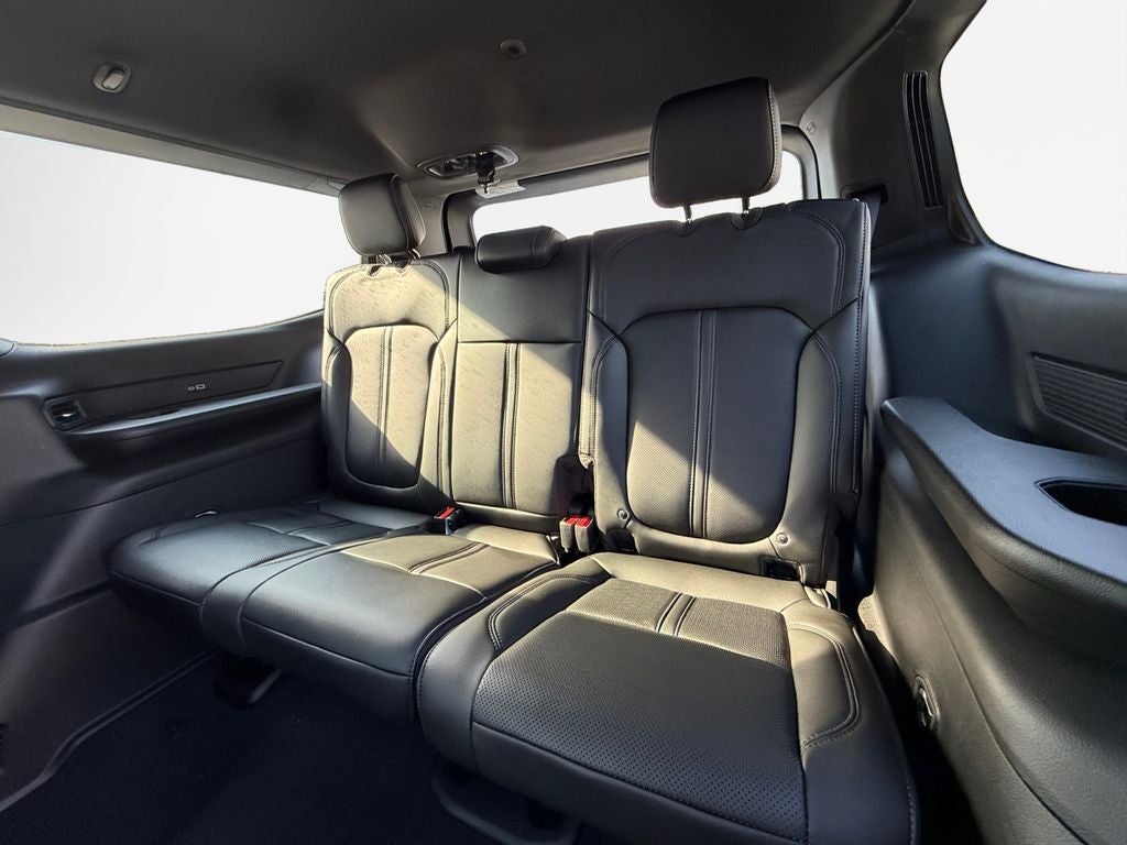 2026 Jeep Grand Wagoneer Base