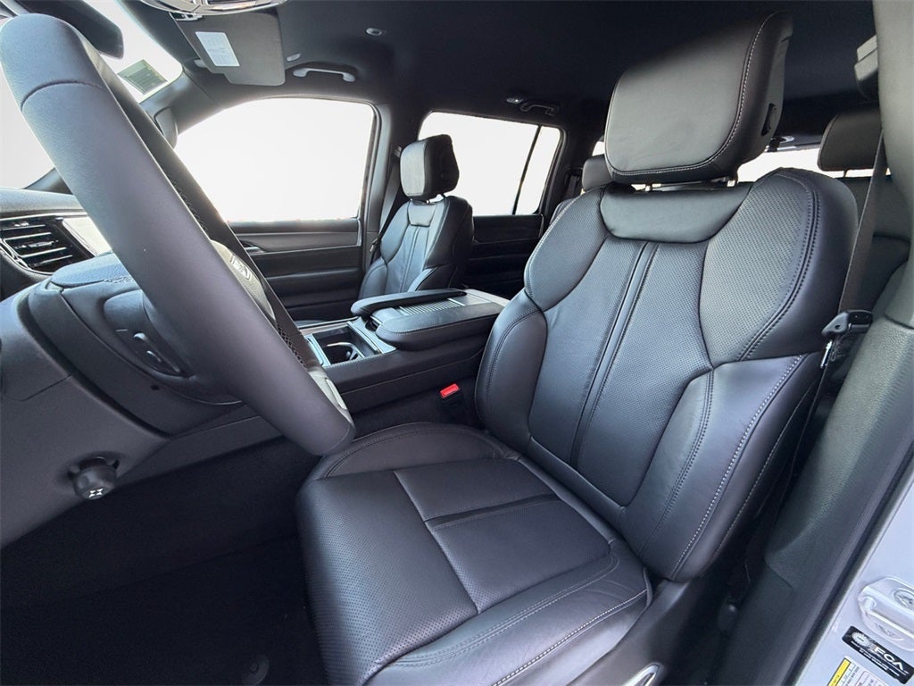 2026 Jeep Grand Wagoneer Altitude