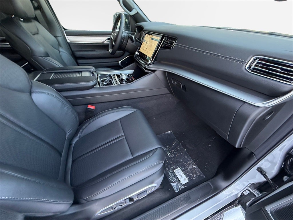 2026 Jeep Grand Wagoneer Altitude