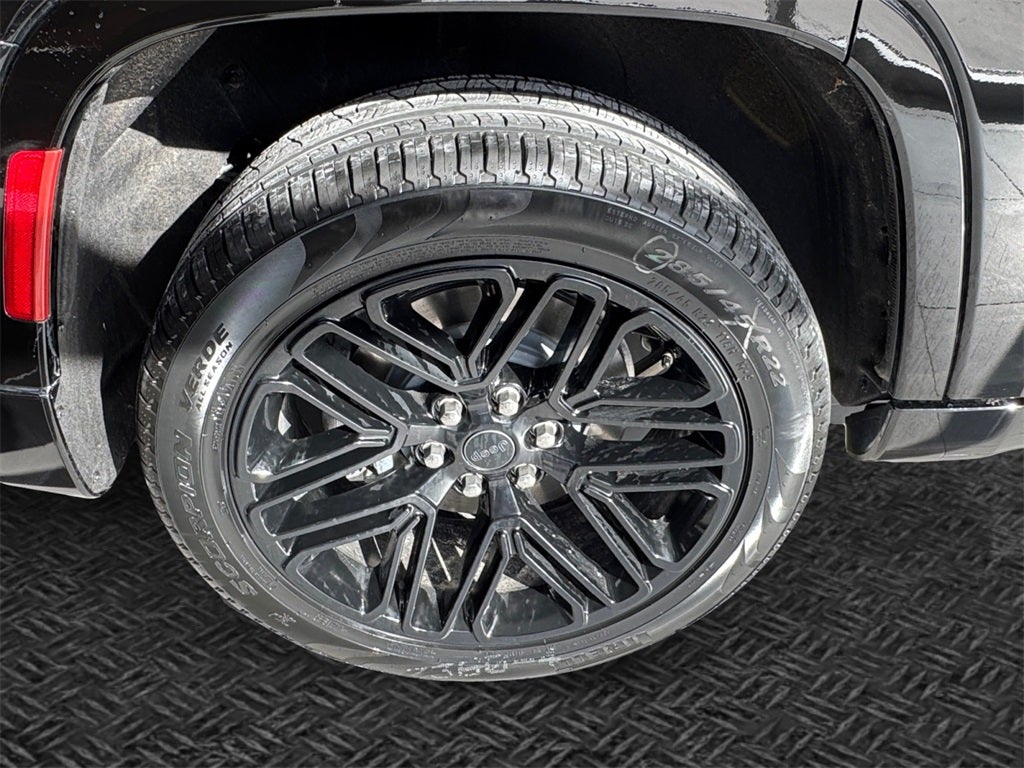 2026 Jeep Grand Wagoneer Base