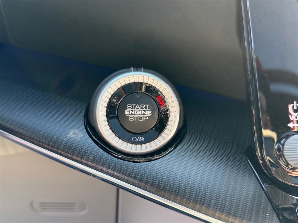 2026 Jeep Grand Wagoneer Base