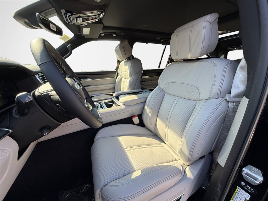 2026 Jeep Grand Wagoneer Base