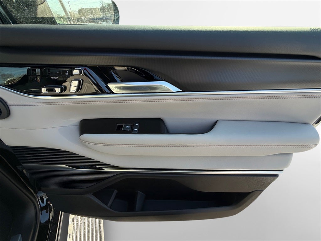 2026 Jeep Grand Wagoneer Base