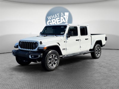 2026 Jeep Gladiator Sahara