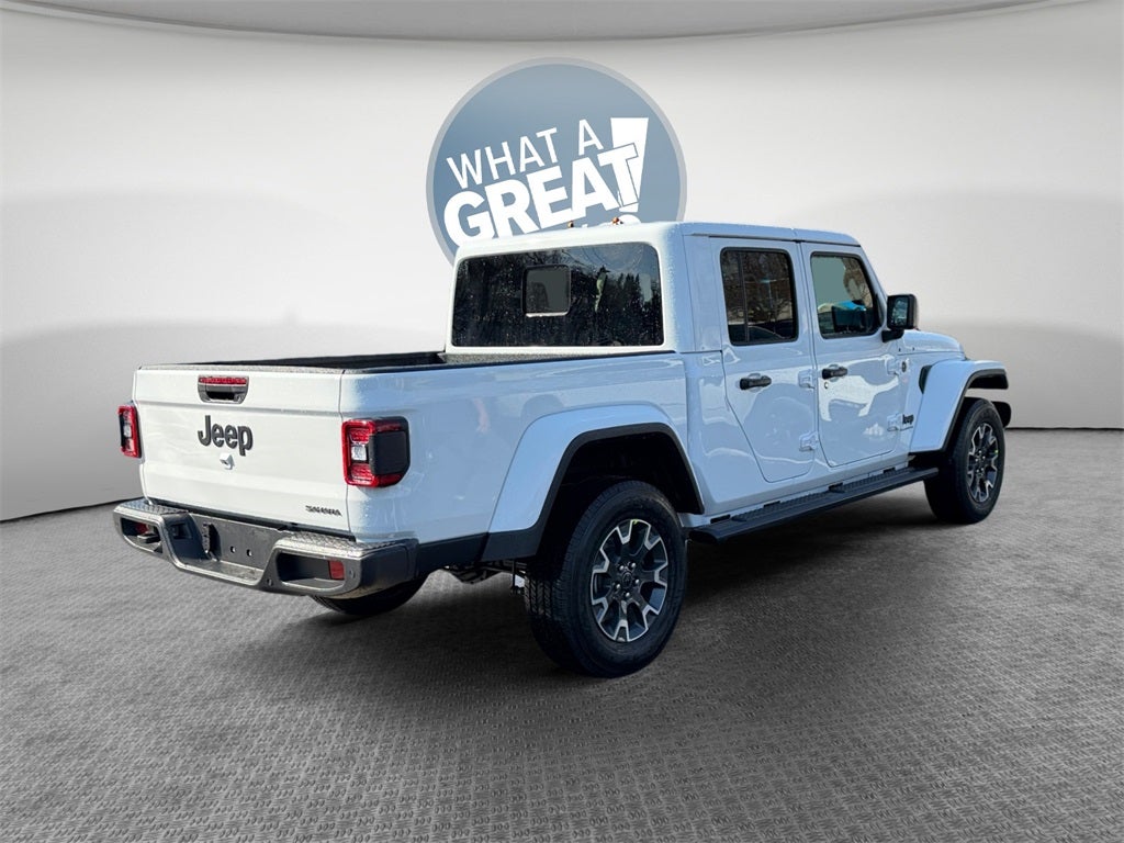2026 Jeep Gladiator Sahara