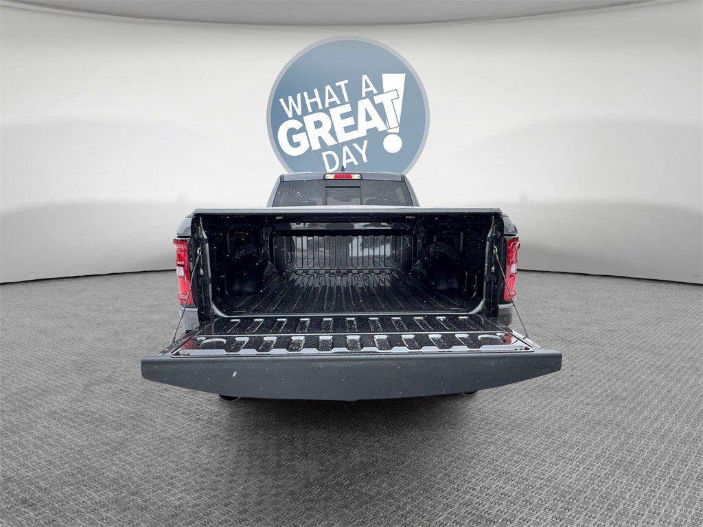 2026 RAM 1500 Big Horn/Lone Star Black Widow