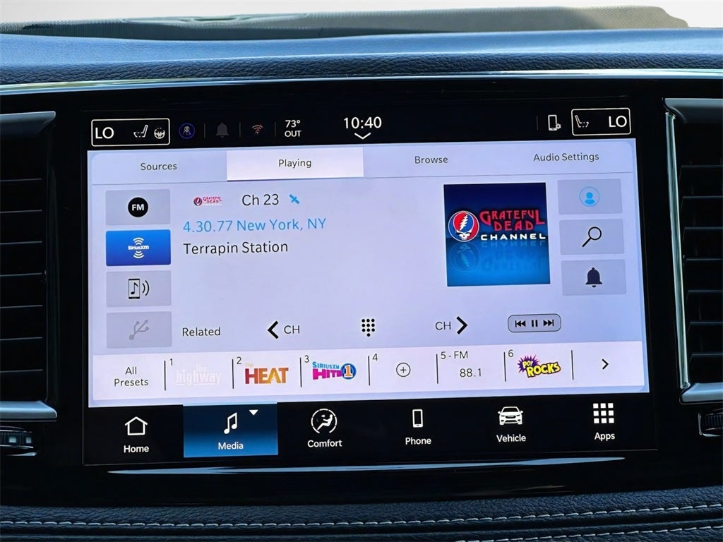 2026 Chrysler Pacifica Select