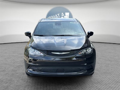 2026 Chrysler Voyager LX