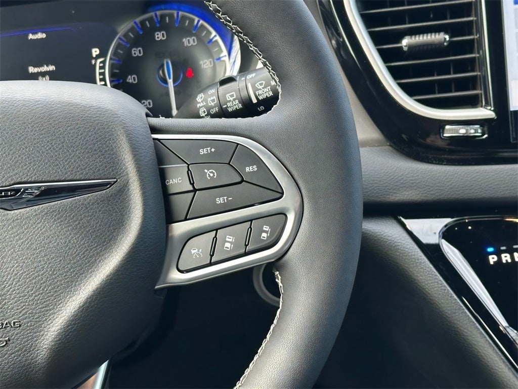 2026 Chrysler Voyager LX