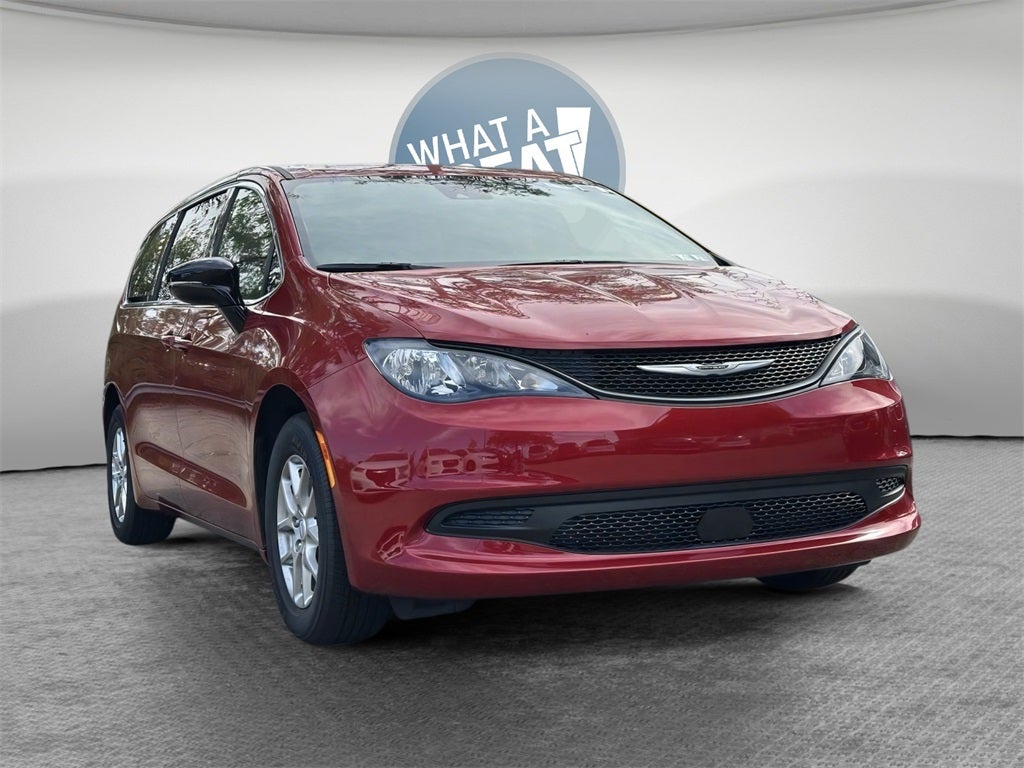 2026 Chrysler Voyager LX