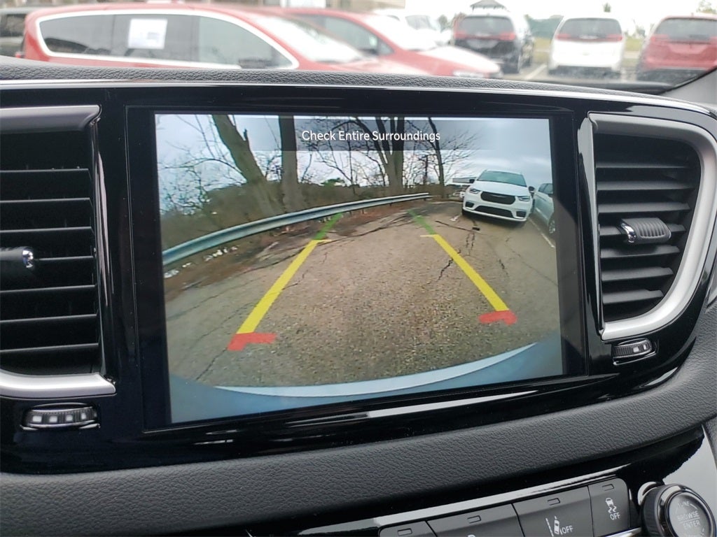 2026 Chrysler Voyager LX