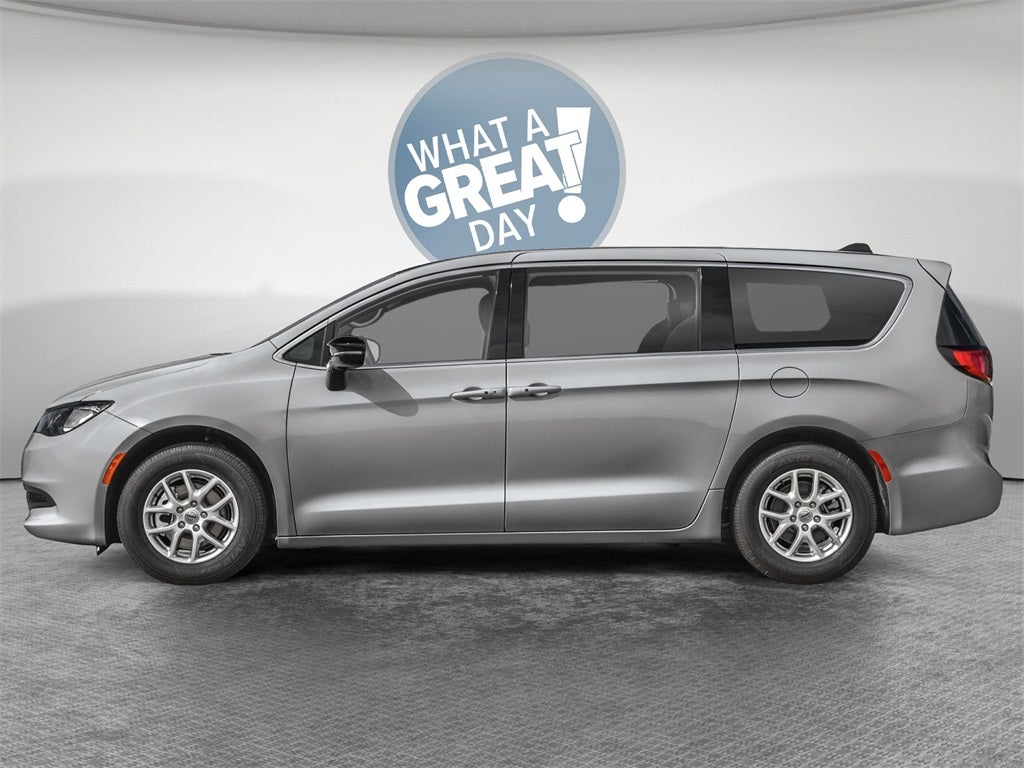 2026 Chrysler Voyager LX