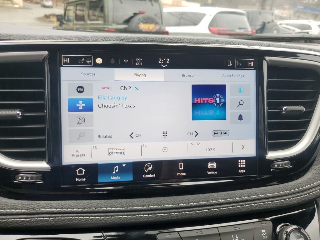 2026 Chrysler Pacifica Select