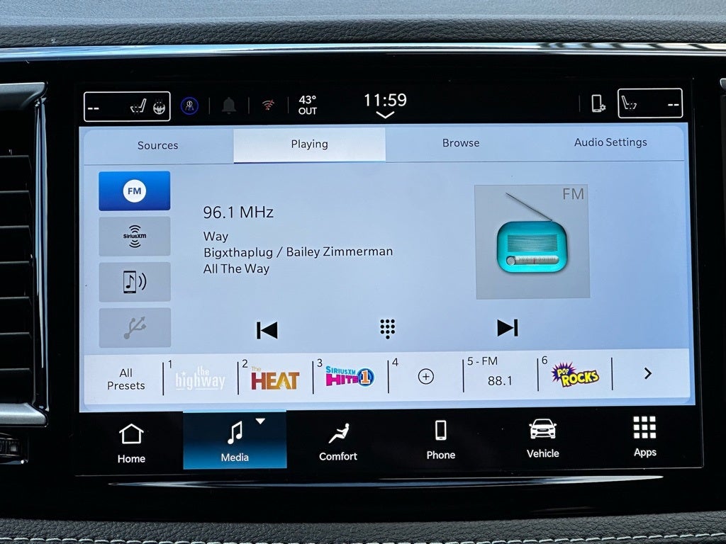 2026 Chrysler Pacifica Select