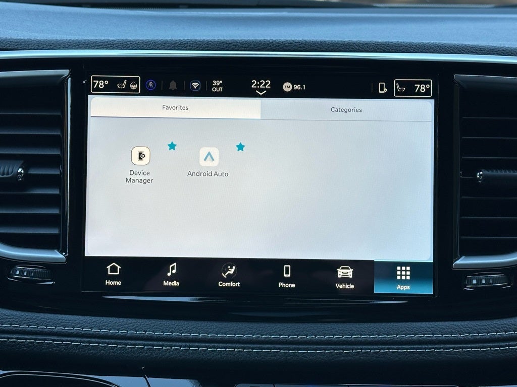 2026 Chrysler Pacifica Select