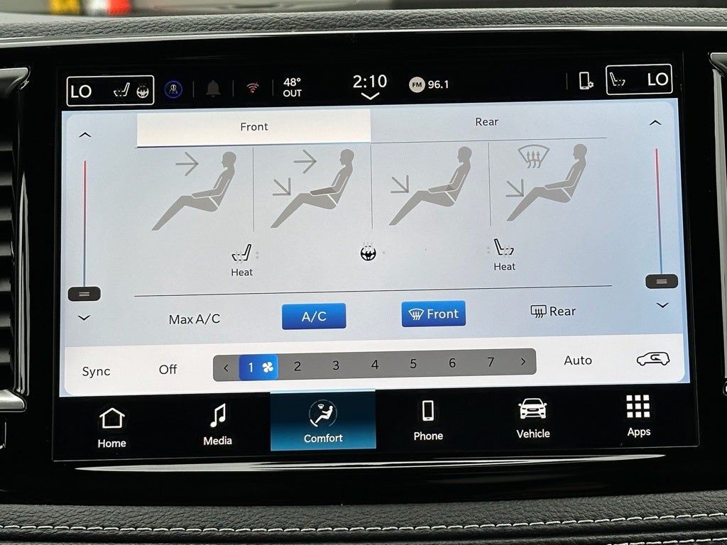 2026 Chrysler Pacifica Select