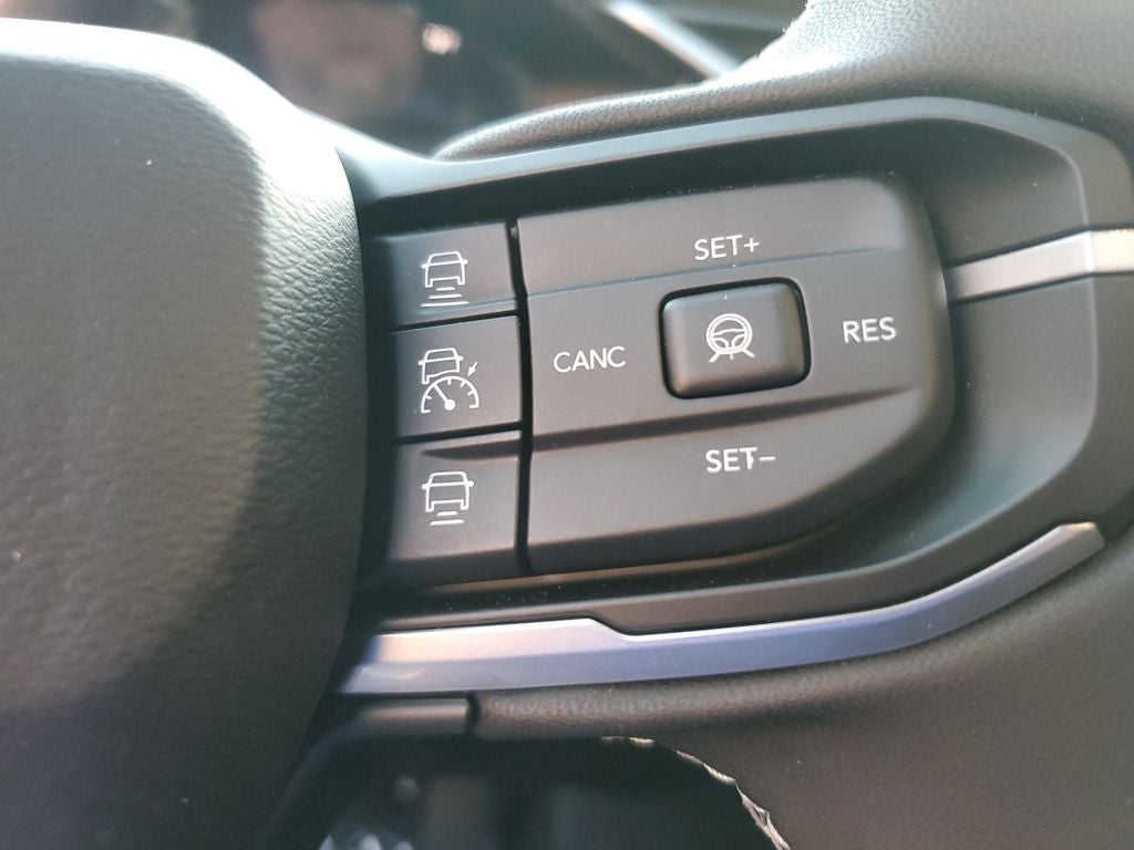 2026 Jeep Cherokee Overland