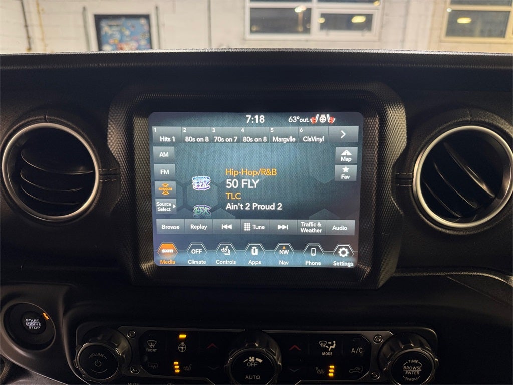 2022 Jeep Wrangler Sahara