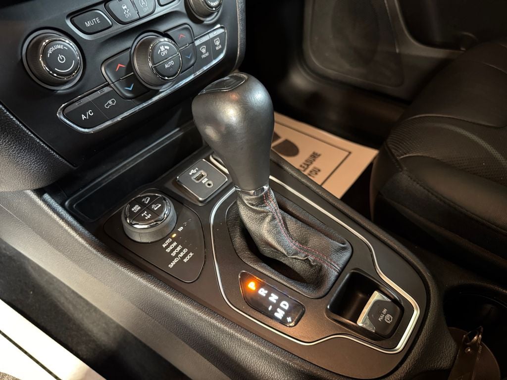 2021 Jeep Cherokee Trailhawk