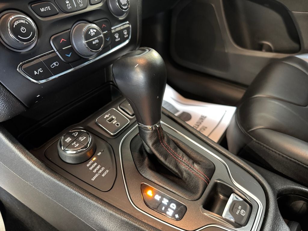 2022 Jeep Cherokee Trailhawk