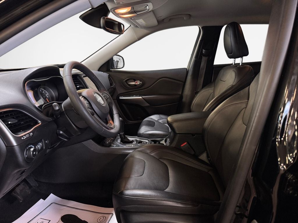 2022 Jeep Cherokee Latitude Lux