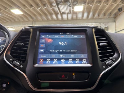 2022 Jeep Cherokee Latitude Lux