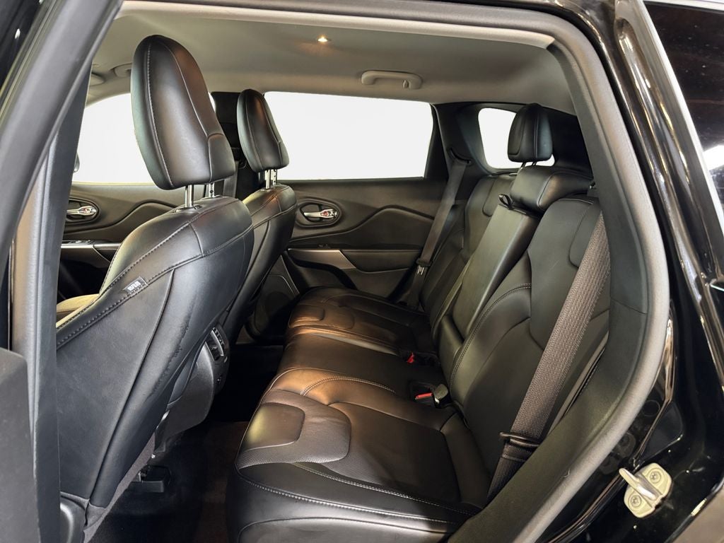2022 Jeep Cherokee Latitude Lux