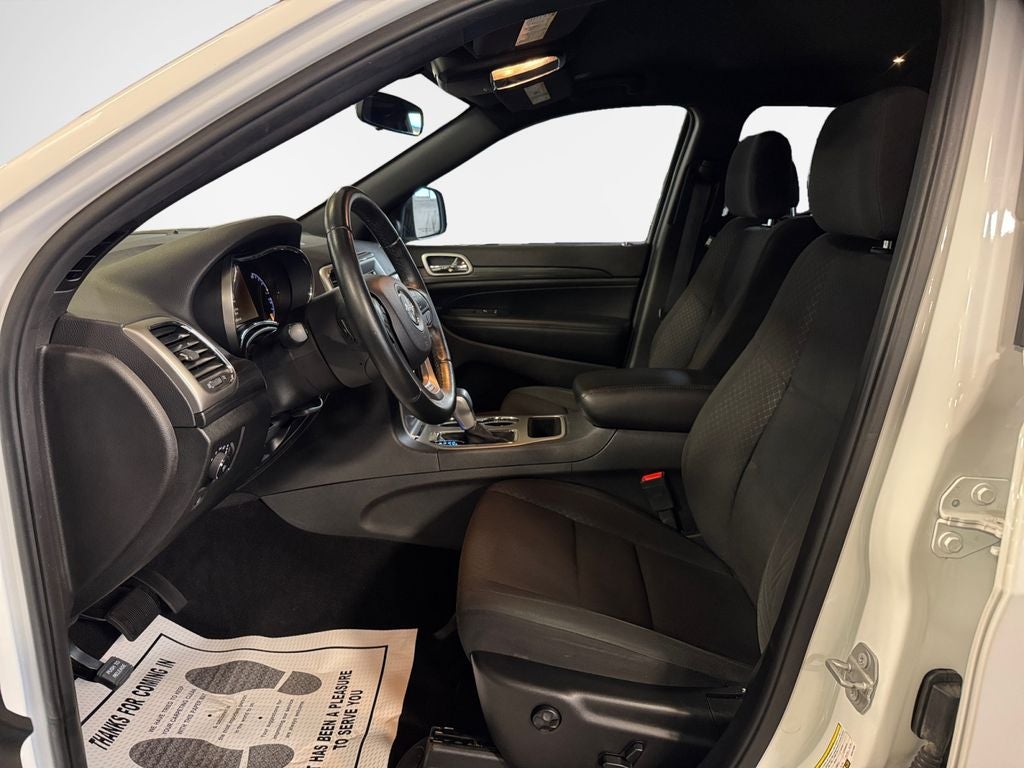 2019 Jeep Grand Cherokee Laredo E