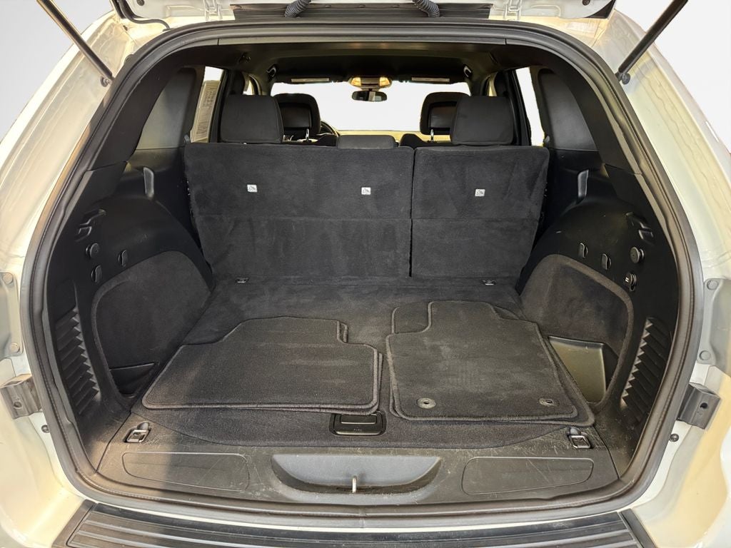 2019 Jeep Grand Cherokee Laredo E