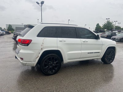 2022 Jeep Grand Cherokee Laredo X