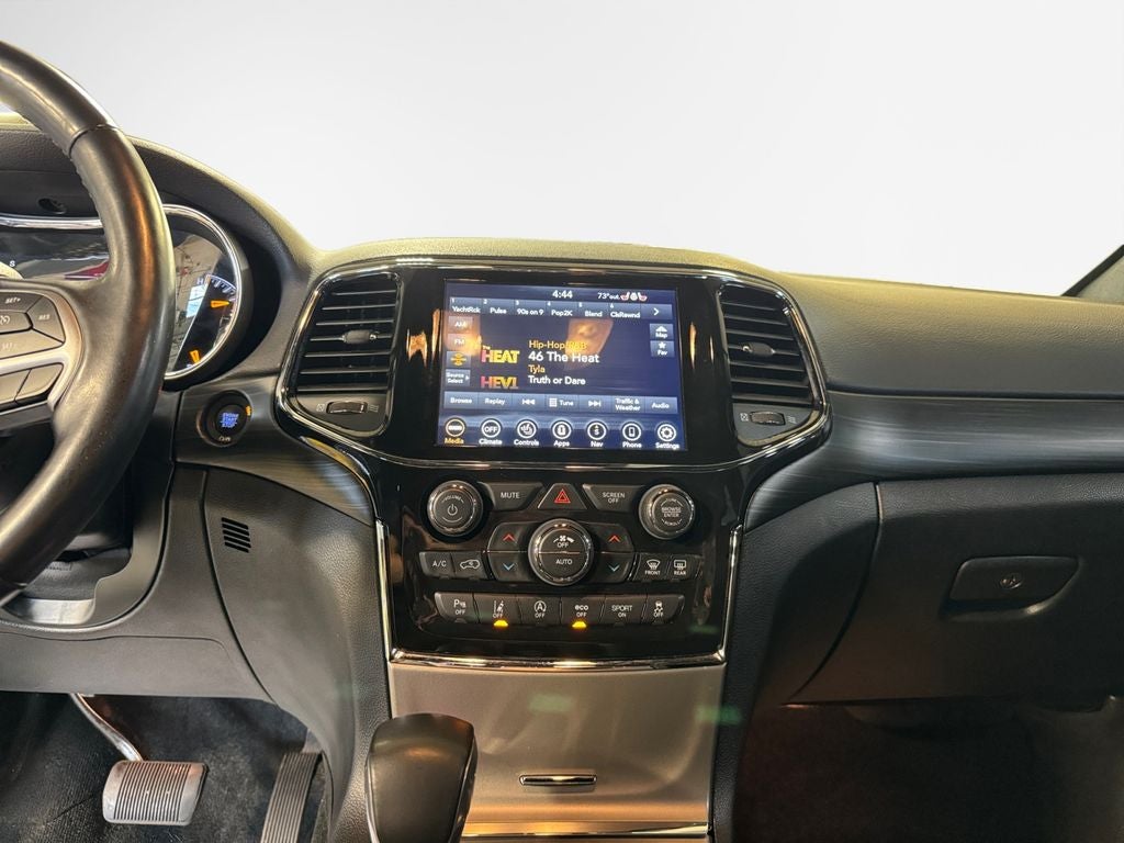 2022 Jeep Grand Cherokee Laredo X